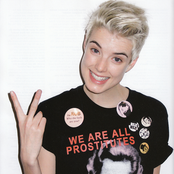 Agyness Deyn - List pictures