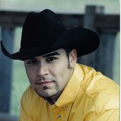 Shane Yellowbird - List pictures