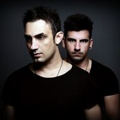 Tenishia - List pictures