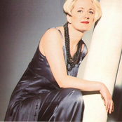 Nicki French - List pictures