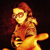 Menace - List pictures