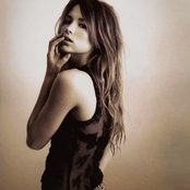 Haley Bennett - List pictures