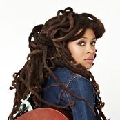 Valerie June - List pictures
