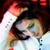 Laleh - List pictures