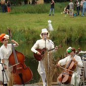 The Irrepressibles - List pictures