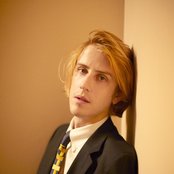 Christopher Owens - List pictures