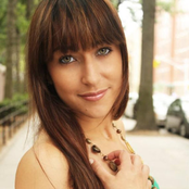 Jeannie Ortega - List pictures