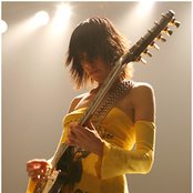 Polly Jean Harvey - List pictures