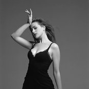 Anne Hathaway - List pictures