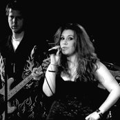 Lisa Leuschner - List pictures