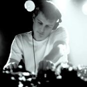 Addison Groove - List pictures