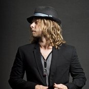 Wes Carr - List pictures