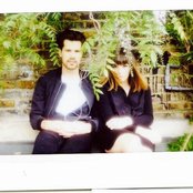 Oh Wonder - List pictures