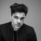 Oscar Zia - List pictures