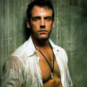 Carlos Ponce - List pictures