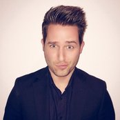 Joshua David Evans - List pictures