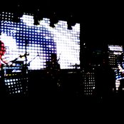 A Place To Bury Strangers - List pictures