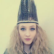 Janet Devlin - List pictures