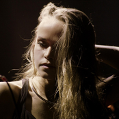 Amanda Mair - List pictures