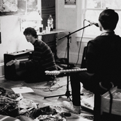 Flying Saucer Attack - List pictures