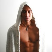 Mikey Bustos - List pictures