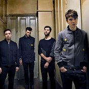 Everything Everything - List pictures