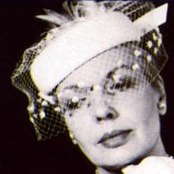 Paula Castle - List pictures