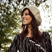 Meredith Andrews - List pictures