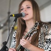 Sierra Hull - List pictures