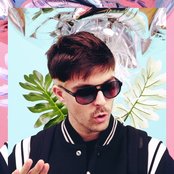 Left Boy - List pictures