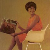 Nancy Wilson - List pictures