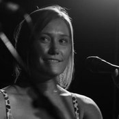 Schuyler Fisk - List pictures