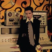 Helicopter Girl - List pictures