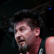 Visaci Zamek - List pictures