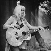 Emmylou Harris - List pictures
