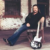 Travis Tritt - List pictures