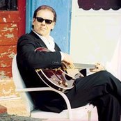 John Hiatt - List pictures