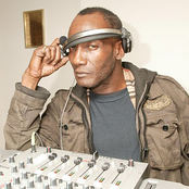 Chris Jones - List pictures