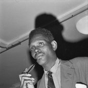 Big Walter Horton - List pictures