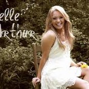 Janelle Arthur - List pictures