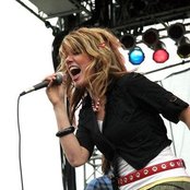 Stephanie Smith - List pictures