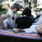 Heavy Heavy Low Low - List pictures