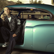 Travis Barker - List pictures