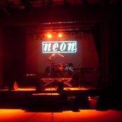 Neon - List pictures