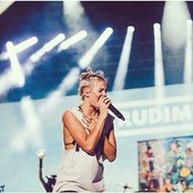 Anne-marie - List pictures