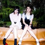 Uh Huh Her - List pictures