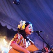 Zee Avi - List pictures