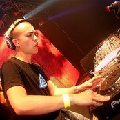 Headhunterz - List pictures