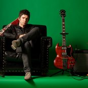 Noel Gallagher's High Flying Birds - List pictures
