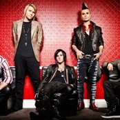 My Darkest Days - List pictures